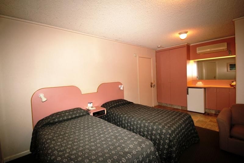 Melbourne bayside accommodation twin room