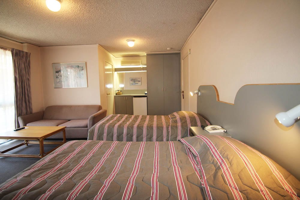 Business travellers Melbourne accommodation | Spa Bath | Beaumaris Bay Motel