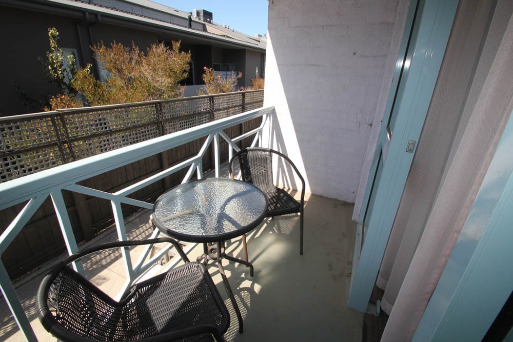 Queen Double Spa Room Balcony | Accommodation Beaumaris