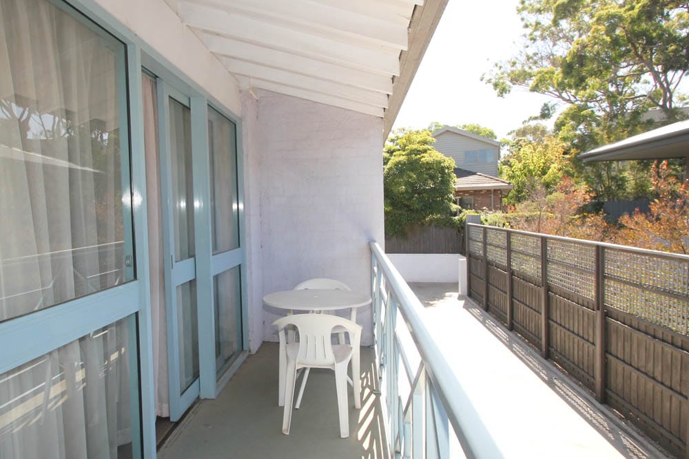 Twin Room Balcony | Beaumaris Accommodation