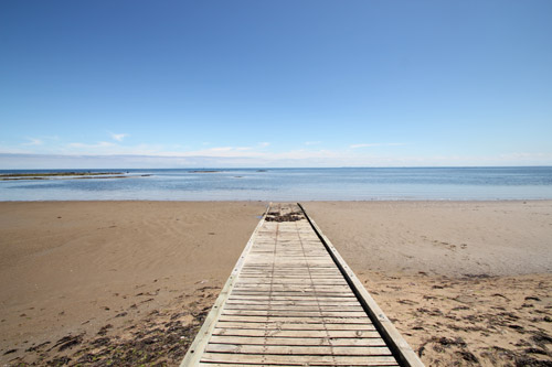 Funeral wake venue bayside Melbourne near the beach Funeral wake venue with bar bayside Melbourne